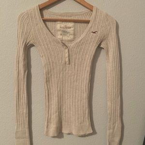 Light Hollister Cable Sweater